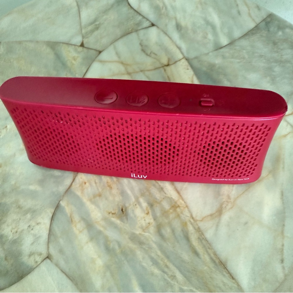 iLuv WaveCast Portable Stereo Bluetooth Speaker Pink WAVECASTPN V1.1